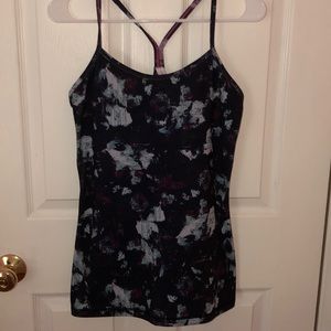 LULULEMON POWER Y TANK